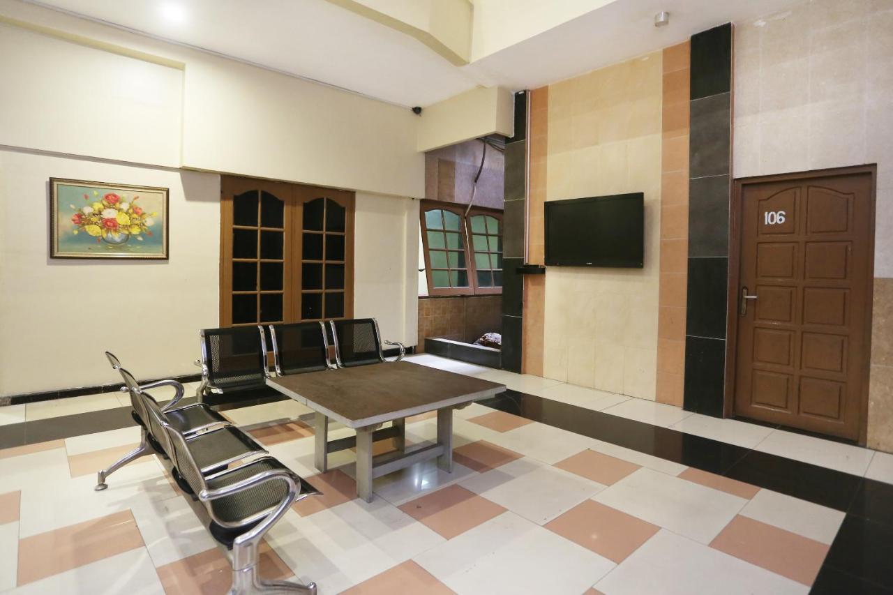 Spot On 2358 Aster Homestay Melati Екстериор снимка