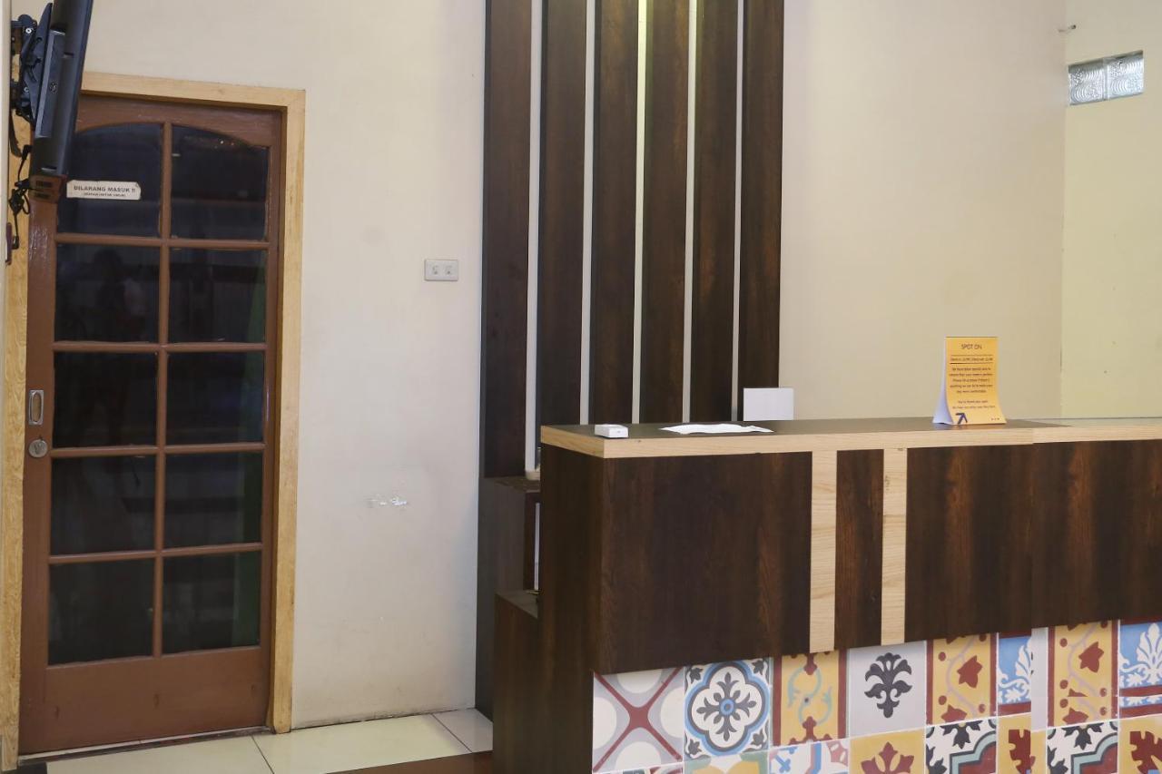 Spot On 2358 Aster Homestay Melati Екстериор снимка