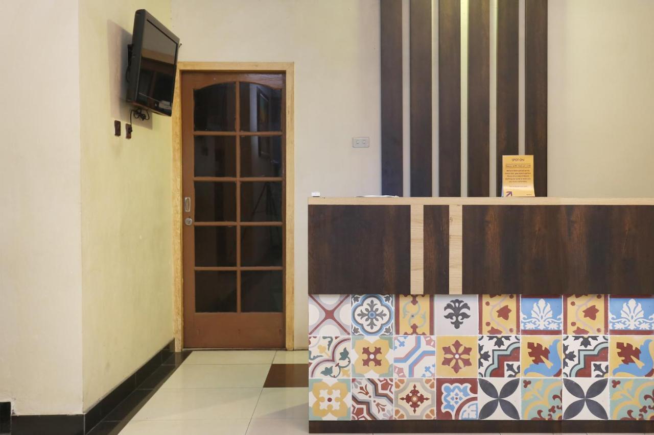 Spot On 2358 Aster Homestay Melati Екстериор снимка
