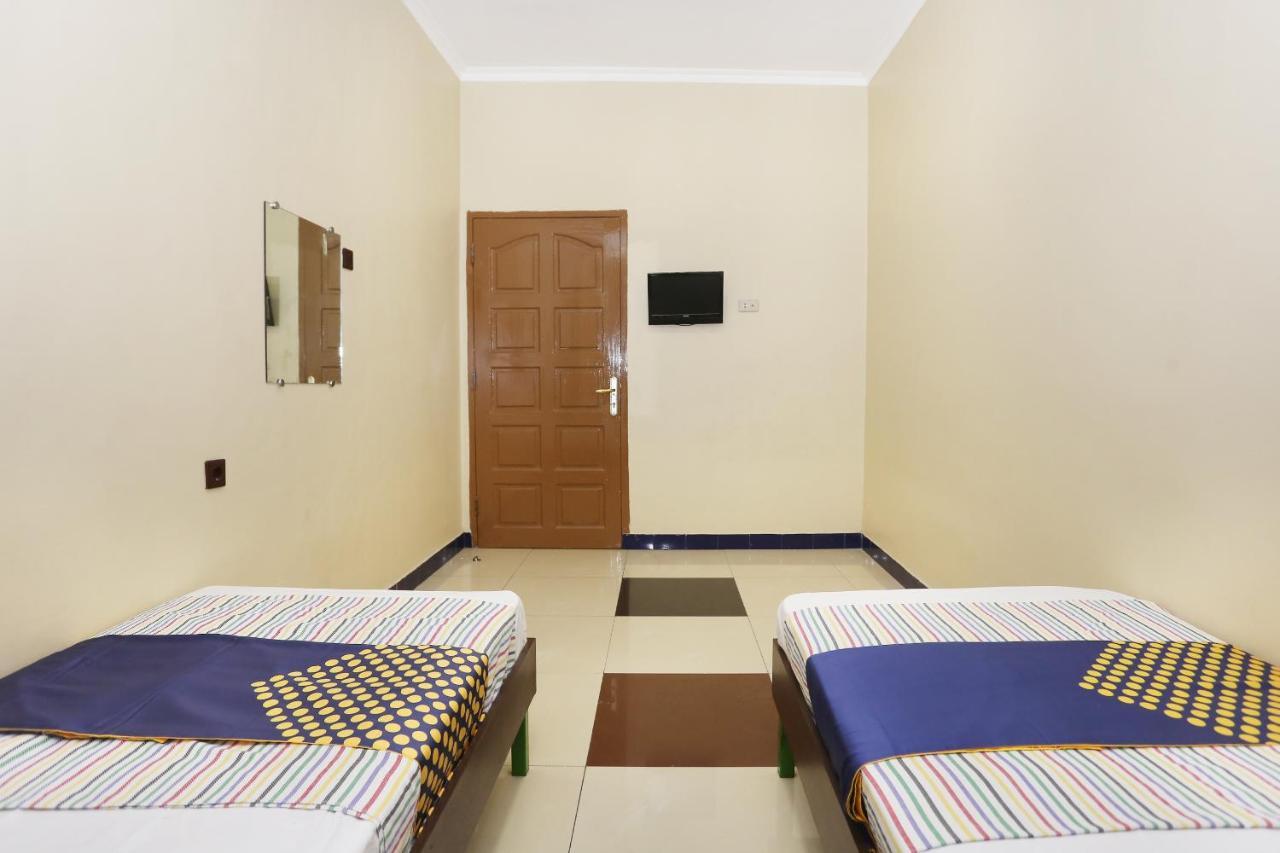 Spot On 2358 Aster Homestay Melati Екстериор снимка