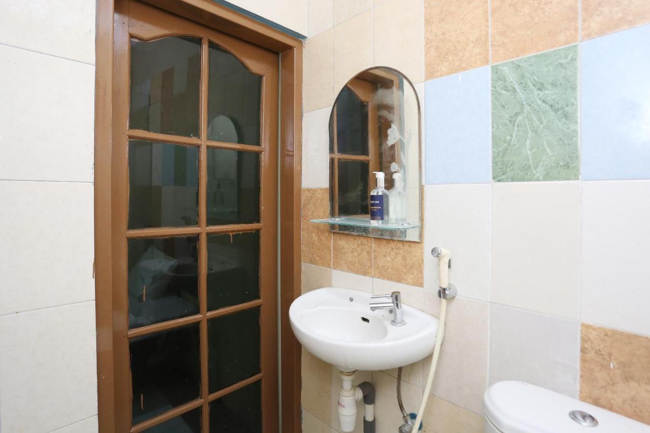 Spot On 2358 Aster Homestay Melati Екстериор снимка
