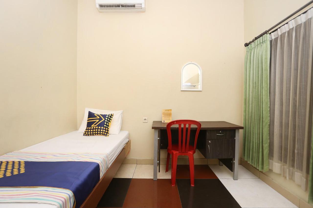 Spot On 2358 Aster Homestay Melati Екстериор снимка