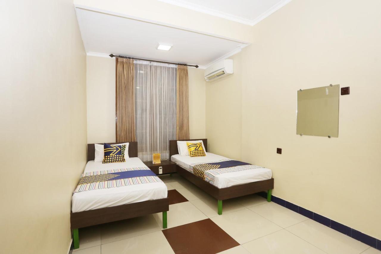 Spot On 2358 Aster Homestay Melati Екстериор снимка