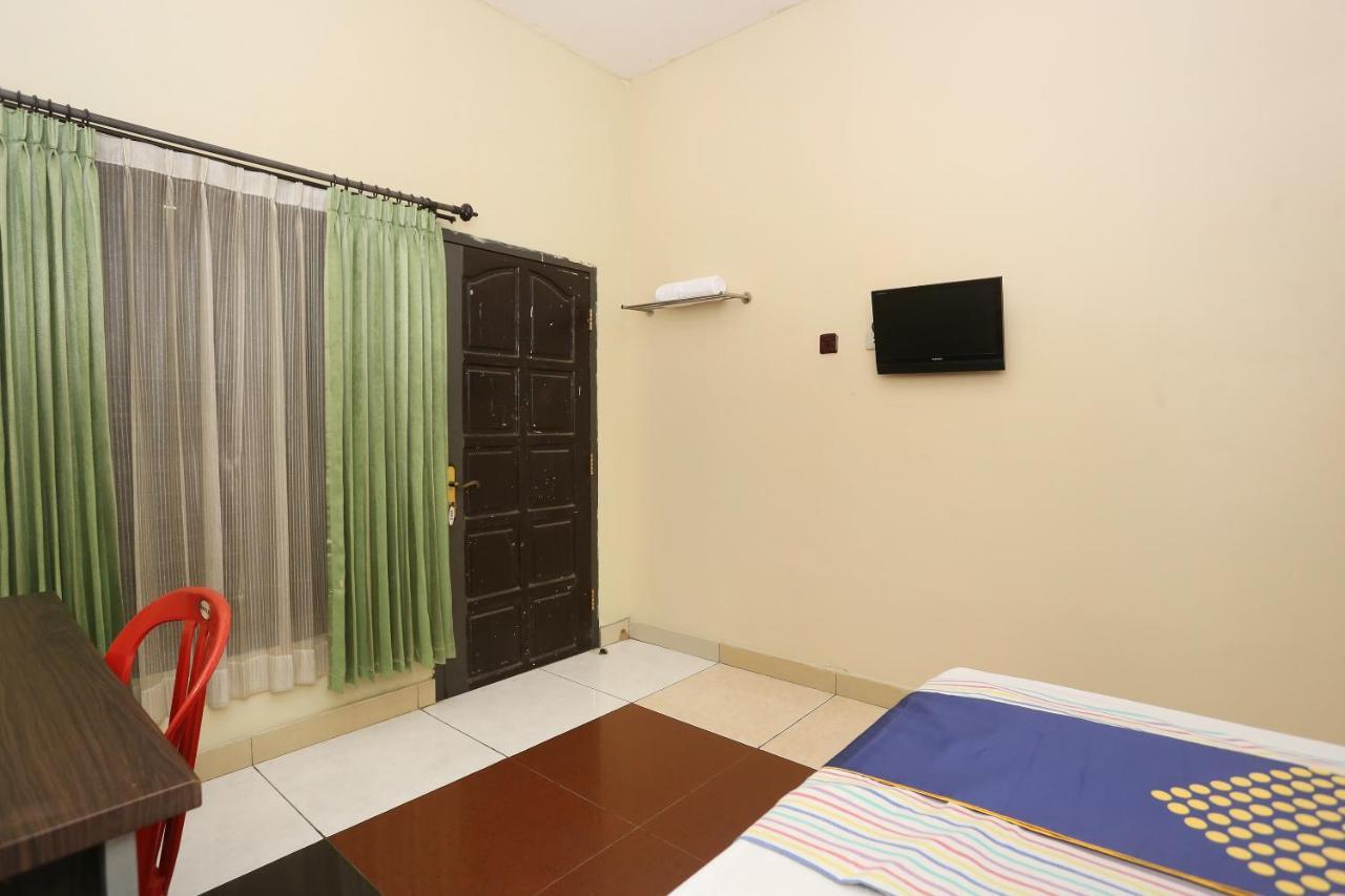 Spot On 2358 Aster Homestay Melati Екстериор снимка