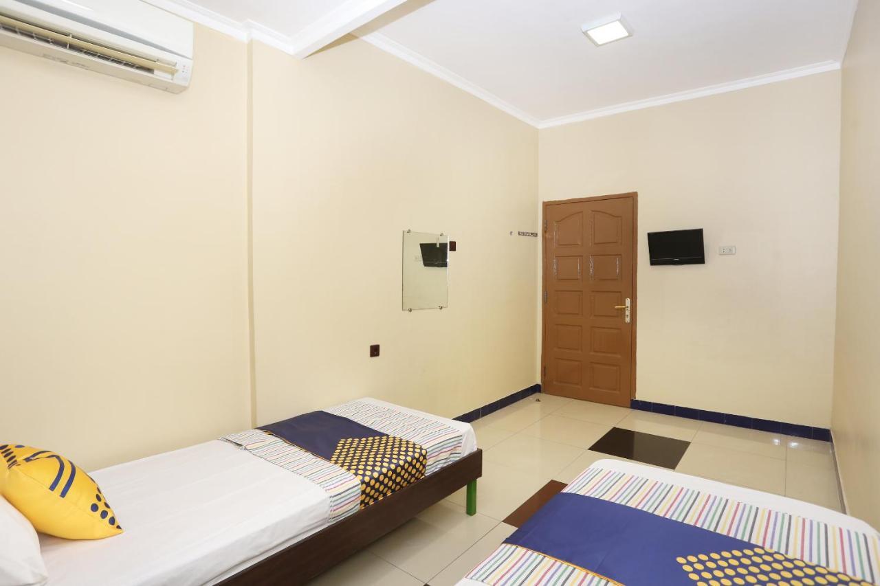Spot On 2358 Aster Homestay Melati Екстериор снимка
